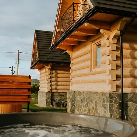 Dziki Raj - Z Widokiem Na Tatry Oraz Babia Gore