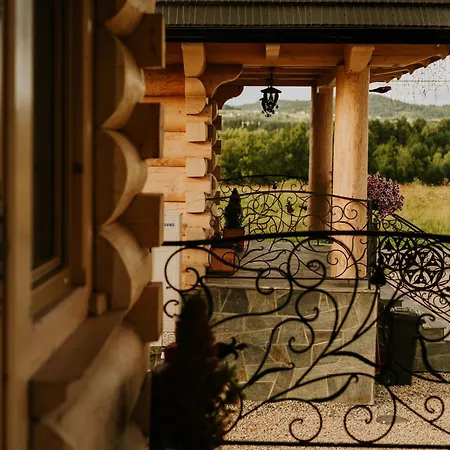 Dziki Raj - Z Widokiem Na Tatry Oraz Babia Gore *